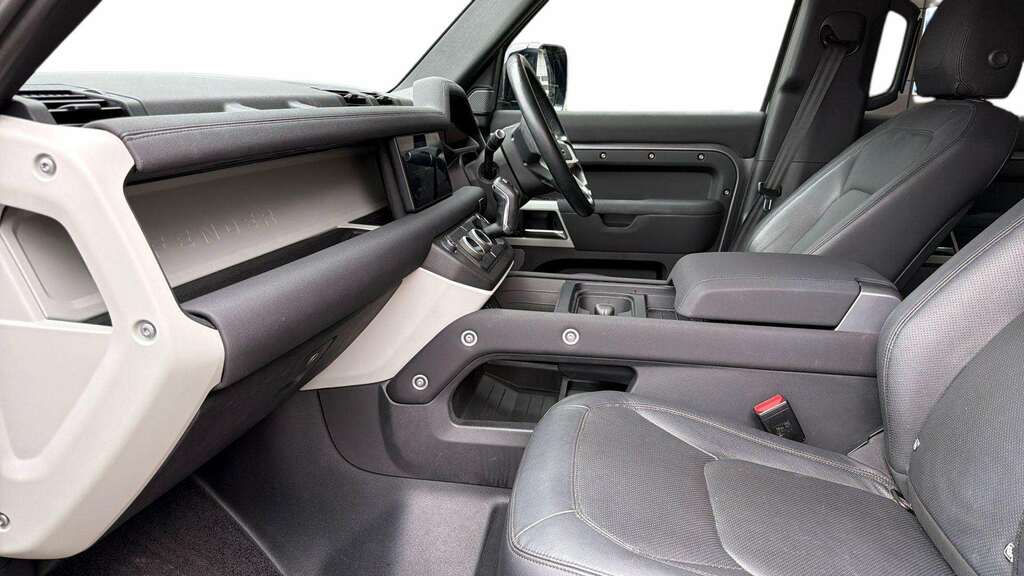 Land Rover Defender 110 3.0 D250 Se 110 2022 FM22DWU Grey #2