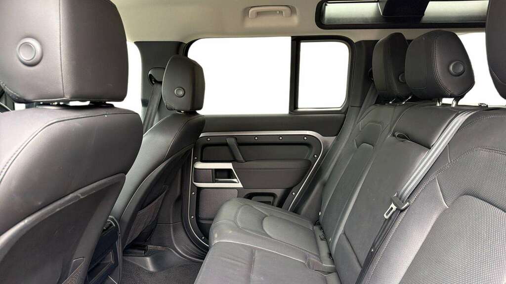 Land Rover Defender 110 3.0 D250 Se 110 2022 FM22DWU Grey #3