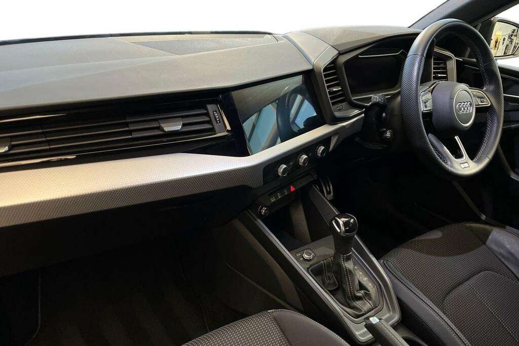 Audi A1 30 Tfsi 110 S Line S Tronic 2022 PY22BUP Black #2