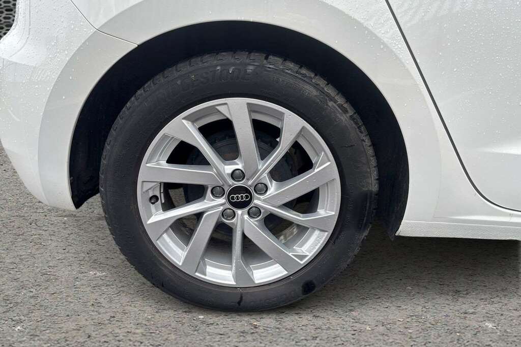 Audi A1 25 Tfsi Sport 2023 GY73YCV White #4