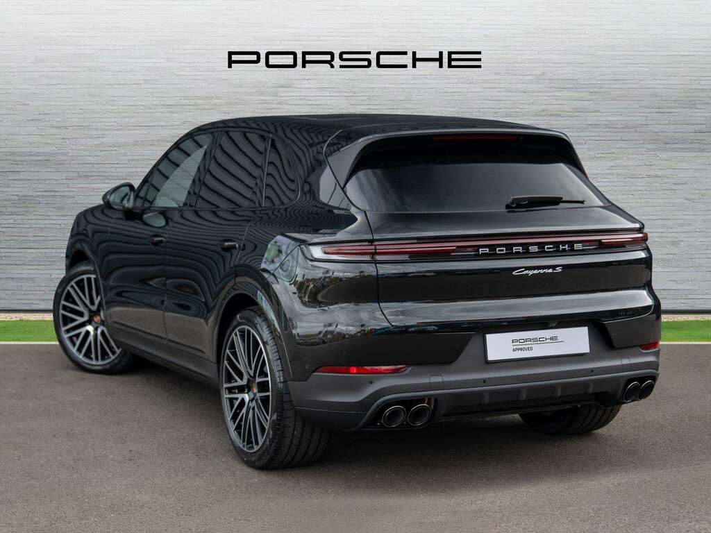 Porsche Cayenne Cayenne S 2026 FP75OOJ Black #2