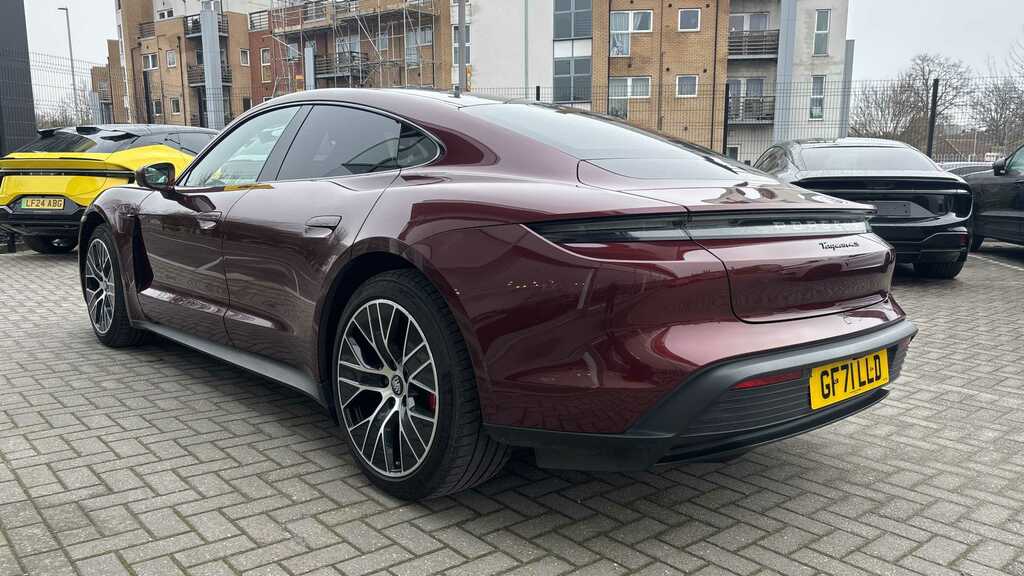 Porsche Taycan 420Kw 4S 93Kwh 2021 GF71LLD Red #3