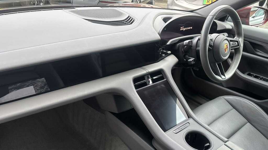 Porsche Taycan 420Kw 4S 93Kwh 2021 GF71LLD Red #2