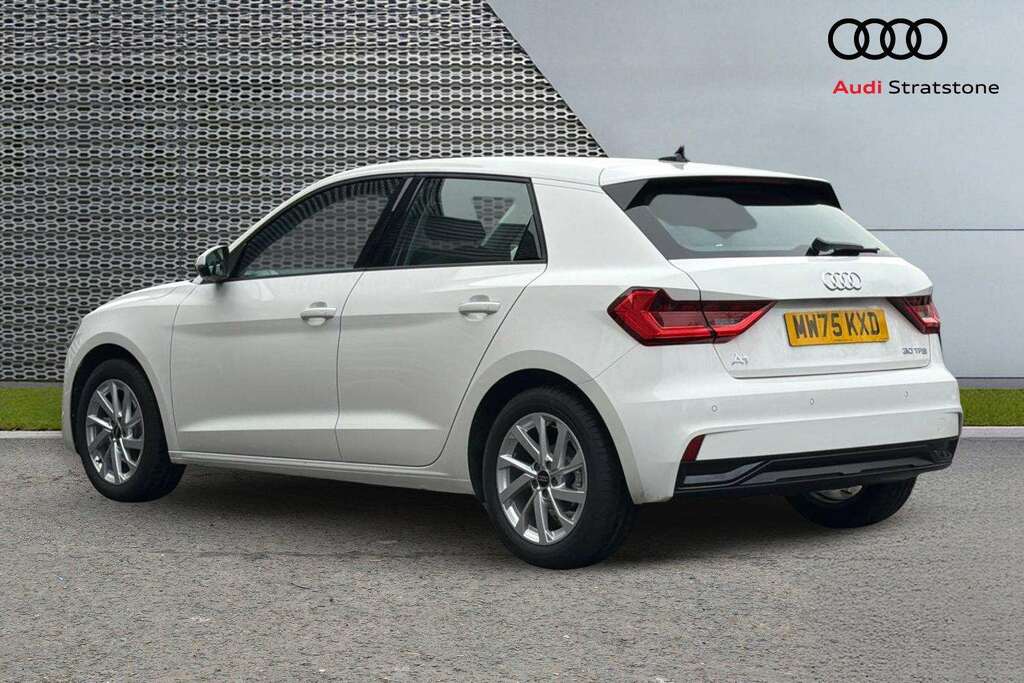Audi A1 30 Tfsi Sport S Tronic 2025 MW75KXD White #3