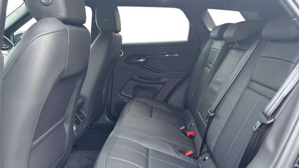 Land Rover Range Rover Evoque 2.0 D200 Dynamic Se 2025 GL75VXO Black #4