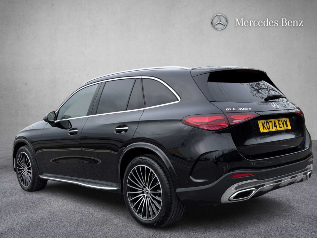 Mercedes-Benz GLC Class 300D 4Matic Amg Line Premium 9G-tronic 2025 KO74EVW Black #2