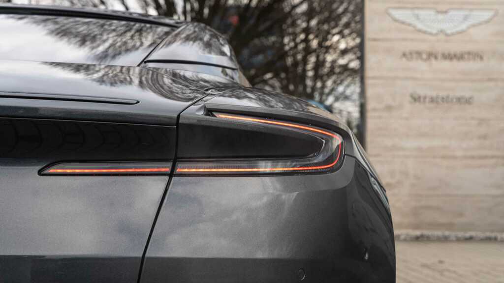 Aston Martin DB12 V8 2023 Black #29