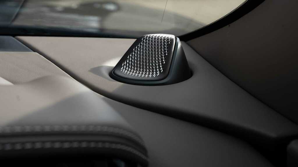 Aston Martin DB12 V8 2023 Black #23