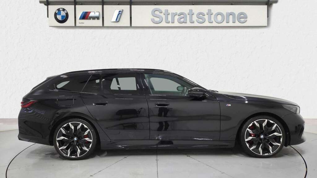 BMW i5 442Kw M60 Xdrive 84Kwh 2025 YM75TKV Black #3