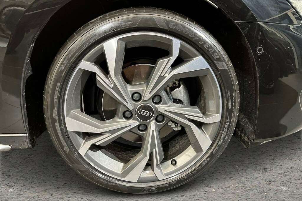 Audi A3 1.5 Tfsi 150 S Line S Tronic 2025 DF75ZXB Black #5