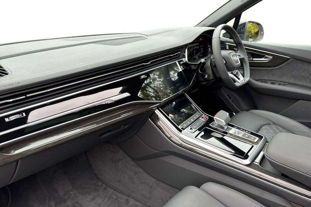 Audi Q7 Sq7 Tfsi Quattro Black Ed Tiptronic 2025 ML75XCS  #2