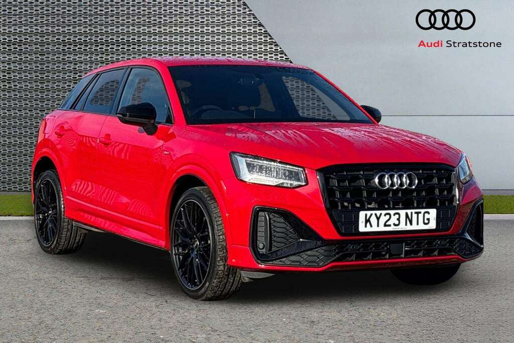 Audi Q2 35 Tfsi Black Edition S Tronic Cs 2023 Red
