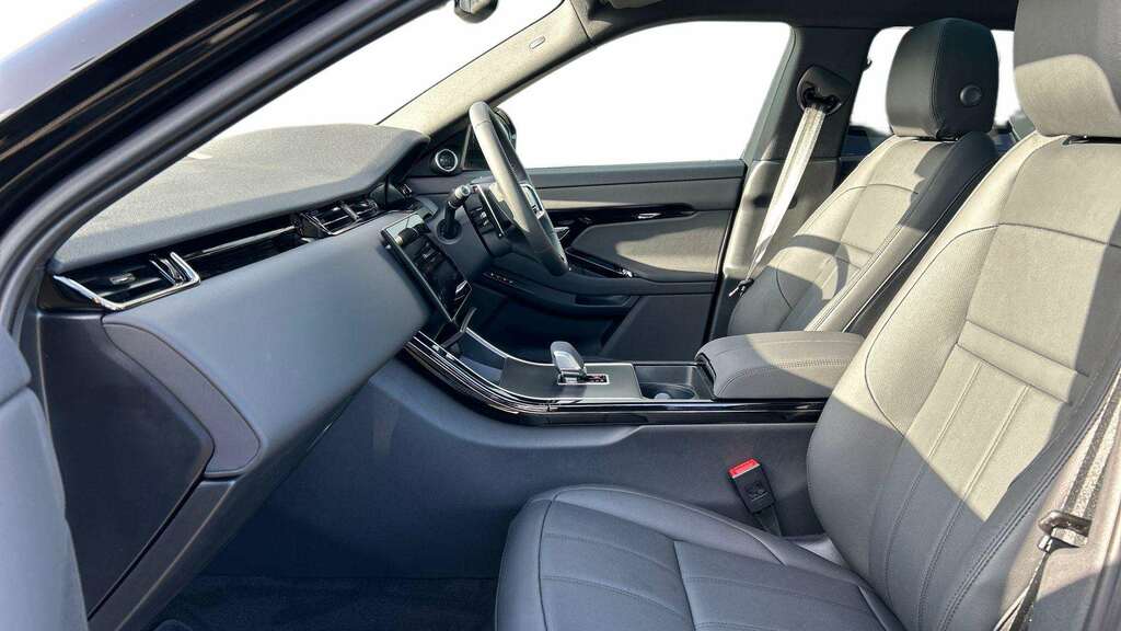 Land Rover Range Rover Evoque 2.0 D200 Edition 2025 RV75XKX Black #3