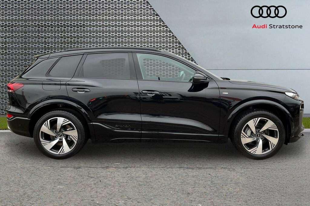 Audi Q6 E-Tron 285Kw Quattro 100Kwh S Line 2025 Black #4