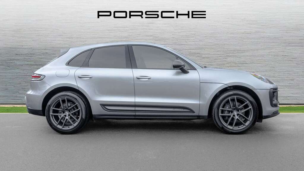 Porsche Macan T S-a 2023 RK73ASX Silver #2