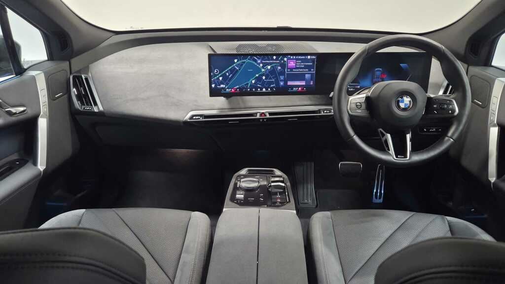 BMW iX 300Kw Xdrive45 M Sport 101Kwh 2025 YP75UMJ Black #4