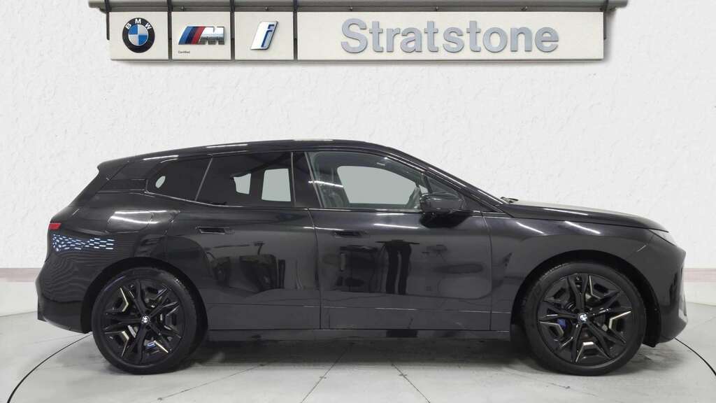 BMW iX 300Kw Xdrive45 M Sport 101Kwh 2025 YP75UMJ Black #3