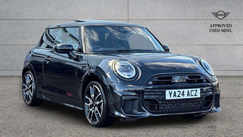 Mini Hatch 1.5 C Sport Level 3 2024 YA24ACZ Black