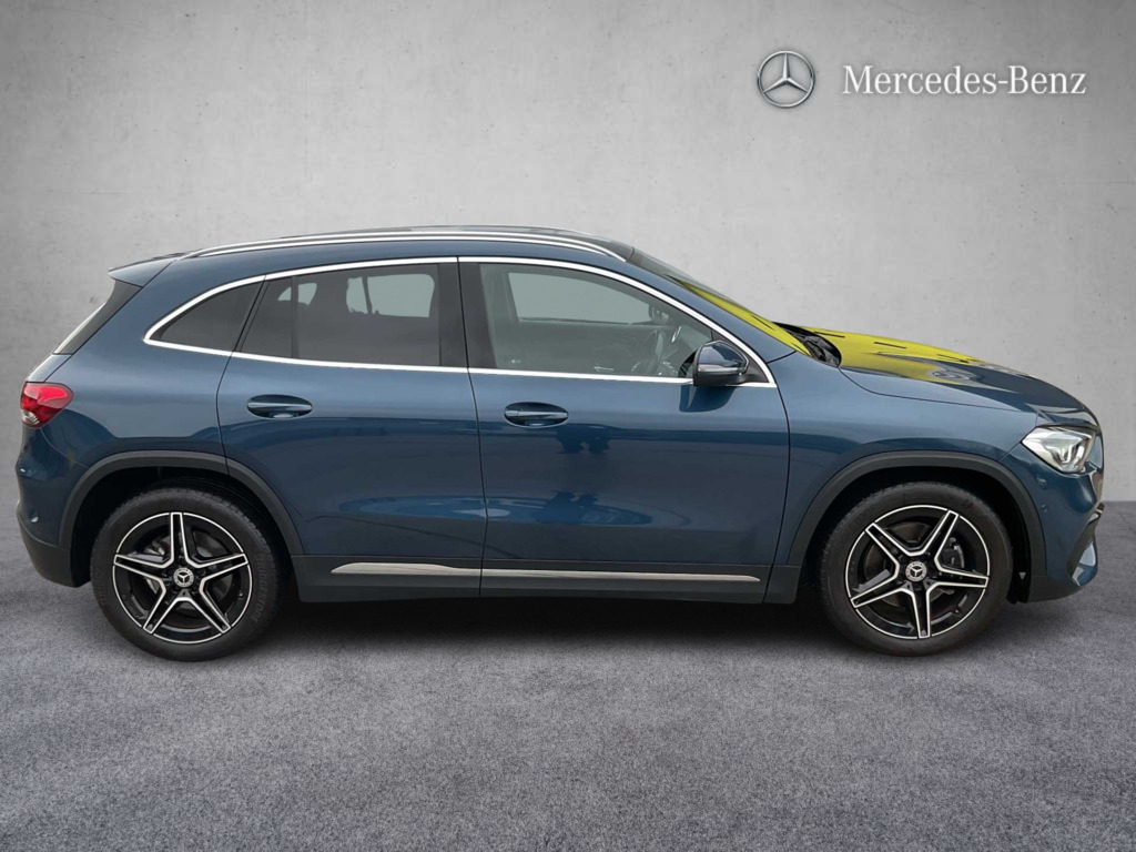 Mercedes-Benz GLA Class 220D 4Matic Amg Line Executive 2023 EP23AEE Blue #2