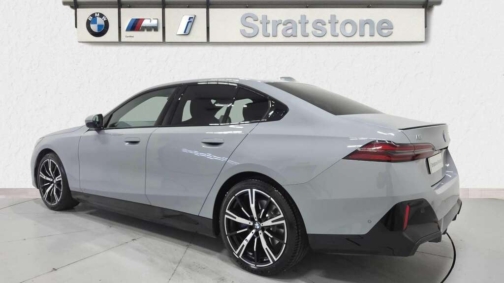 BMW i5 250Kw Edrive40 M Sport Pro 84Kwh 2025 YM75TKY Grey #2