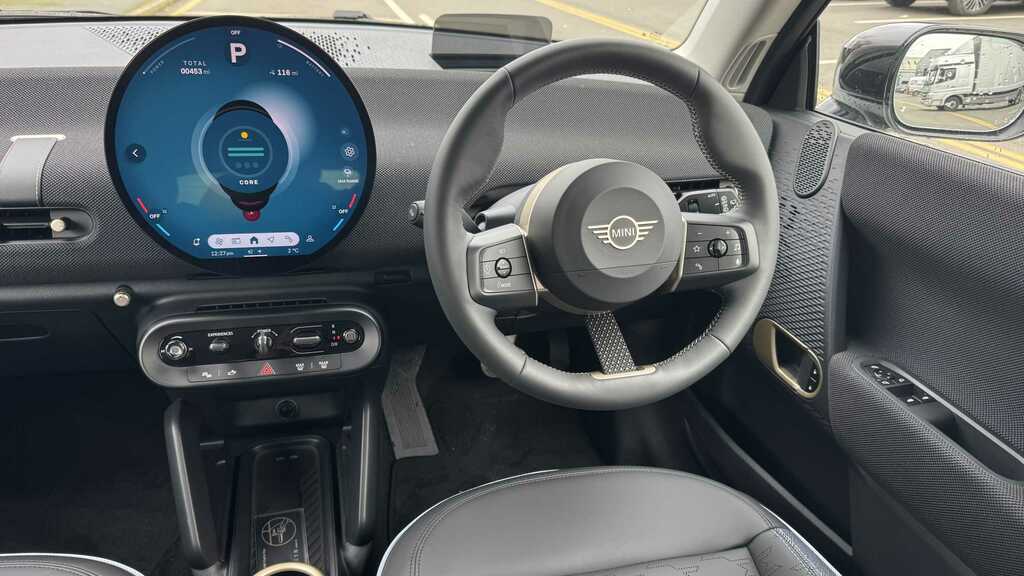 Mini Hatch 135Kw E Classic 41Kwh 2025 YL25UAS White #6