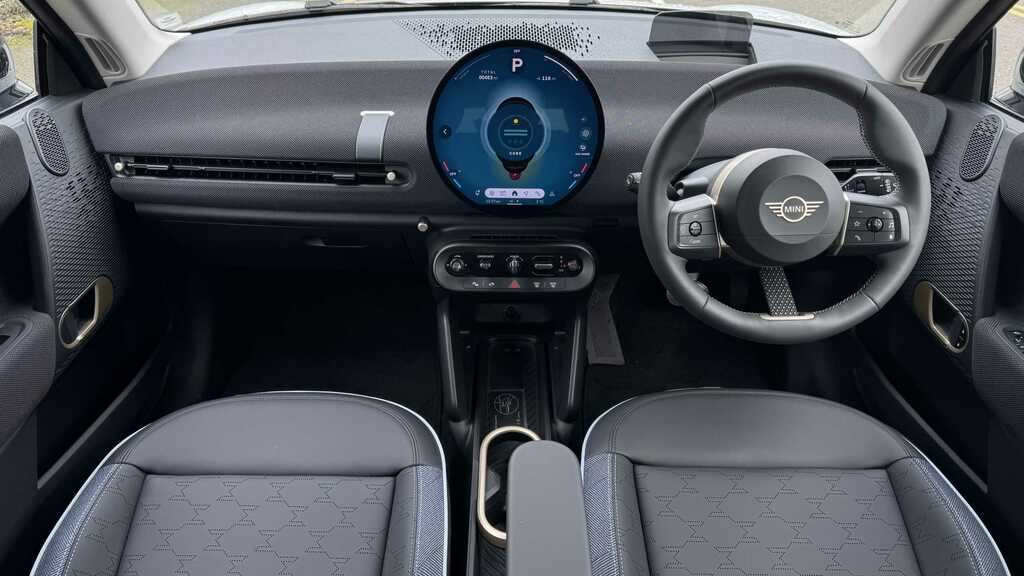 Mini Hatch 135Kw E Classic 41Kwh 2025 YL25UAS White #5