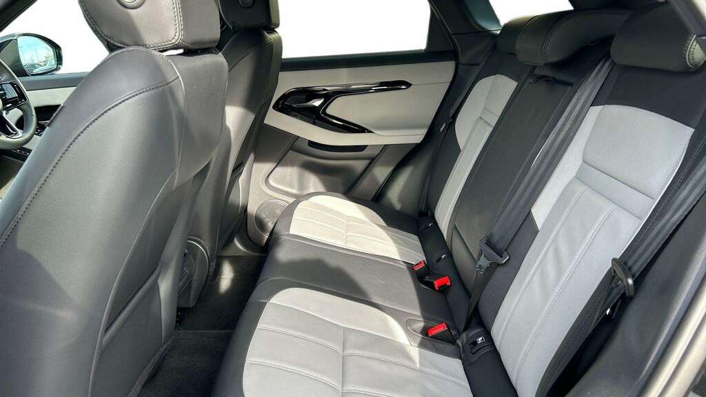 Land Rover Range Rover Evoque 2.0 D200 Dynamic Se 2025 LJ75TMV Black #3