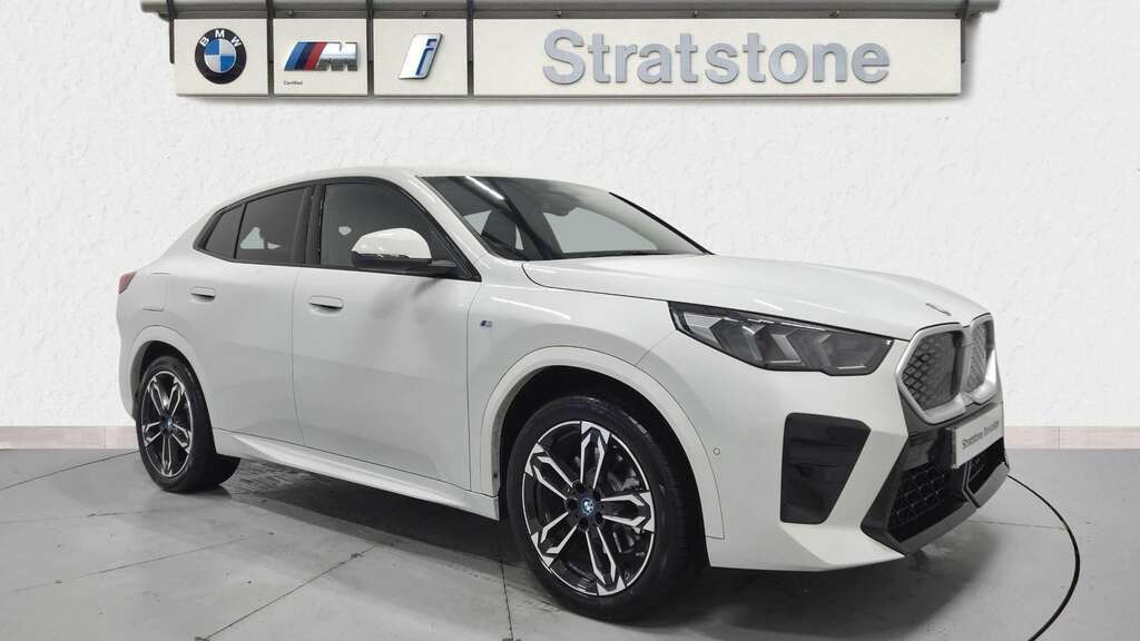 BMW iX2 230Kw Xdrive30 M Sport 65Kwh 2025 YP75MUC White