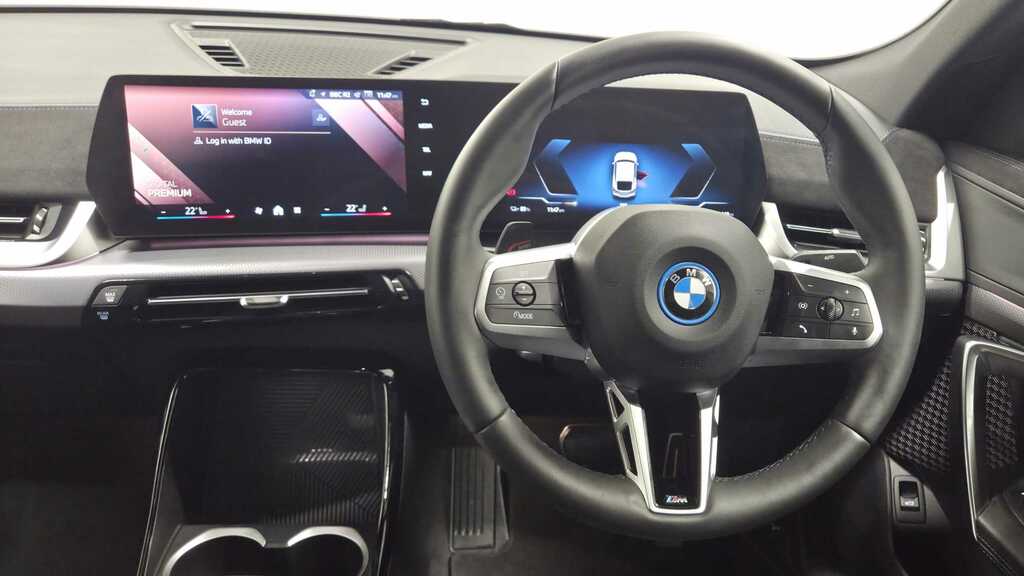 BMW iX2 230Kw Xdrive30 M Sport 65Kwh 2025 YP75MUC White #5
