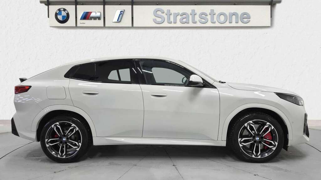BMW iX2 150Kw Edrive20 Shadow Edition 65Kwh 2025 YM75CVG White #3