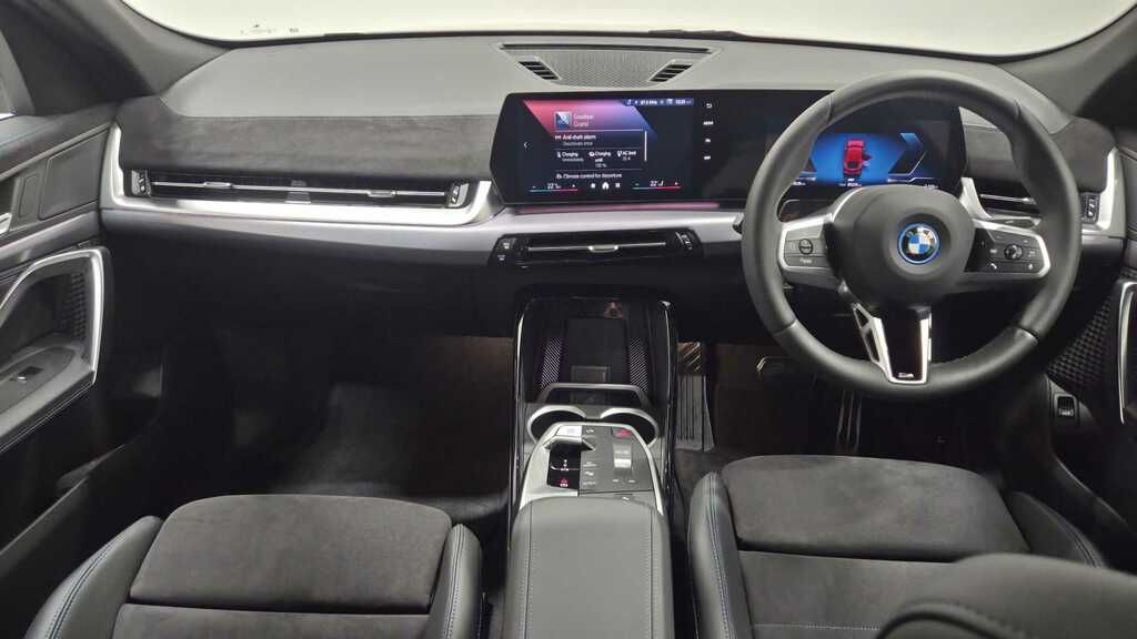 BMW iX2 230Kw Xdrive30 M Sport 65Kwh 2025 YS75ZFM Red #4