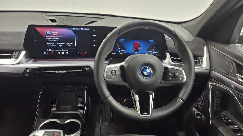 BMW iX2 230Kw Xdrive30 M Sport 65Kwh 2025 YS75ZFM Red #5