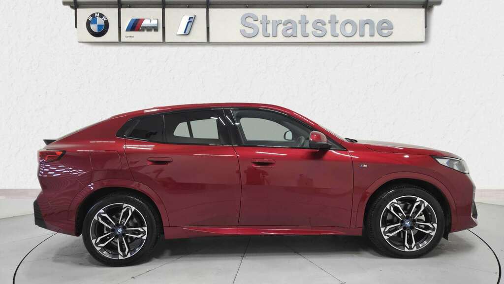 BMW iX2 230Kw Xdrive30 M Sport 65Kwh 2025 YS75ZFM Red #3