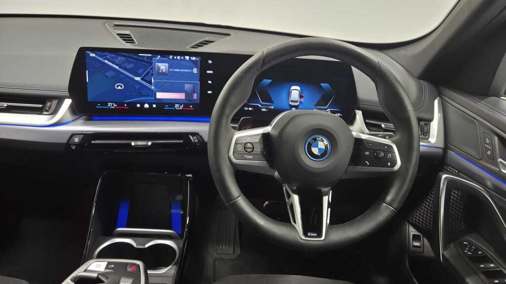 BMW iX1 230Kw Xdrive30 M Sport 65Kwh 2025 YN75ENX White #5