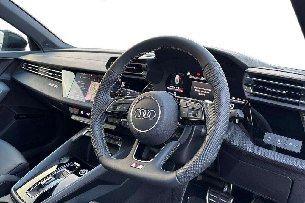 Audi A3 1.5 Tfsi 150 Black Edition S Tronic 2025 MC75HZN White #6