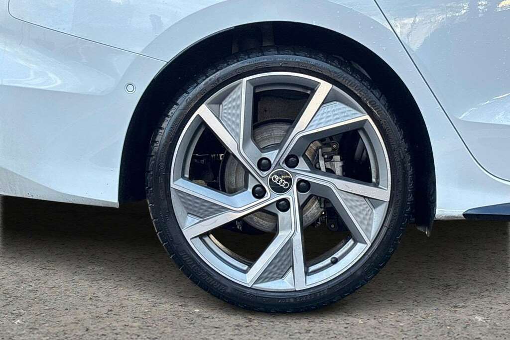 Audi A3 1.5 Tfsi 150 Black Edition S Tronic 2025 MC75HZN White #5
