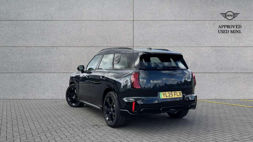 Mini Countryman 150Kw E Sport 66Kwh 2025 YL25FLX Grey #2