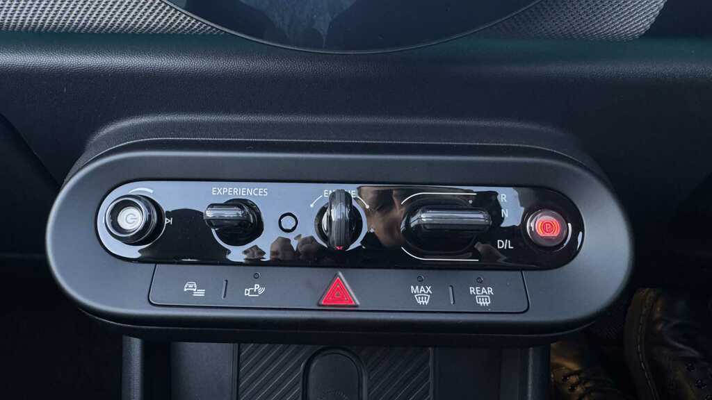 Mini Hatch 2.0 S Exclusive 2025 YL25UAR Green #6