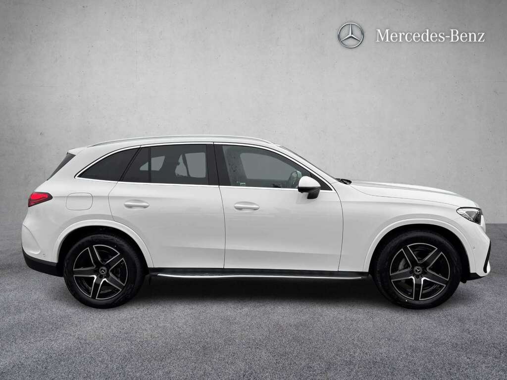 Mercedes-Benz GLC Class 300 4Matic Amg Line 9G-tronic 2025 EJ75WFH White #4