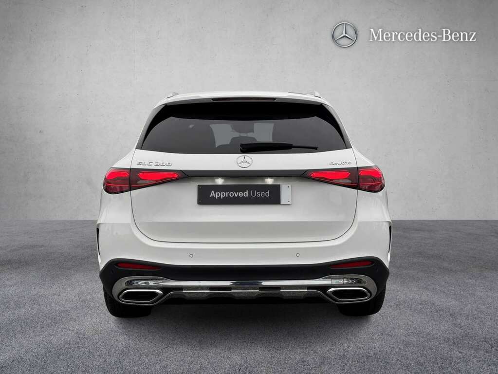Mercedes-Benz GLC Class 300 4Matic Amg Line 9G-tronic 2025 EJ75WFH White #5