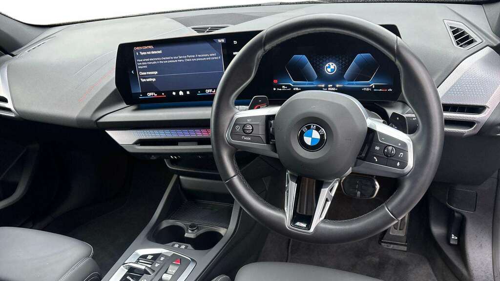 BMW 1 Series 120 M Sport Step 2025 YJ74EDN Black #5