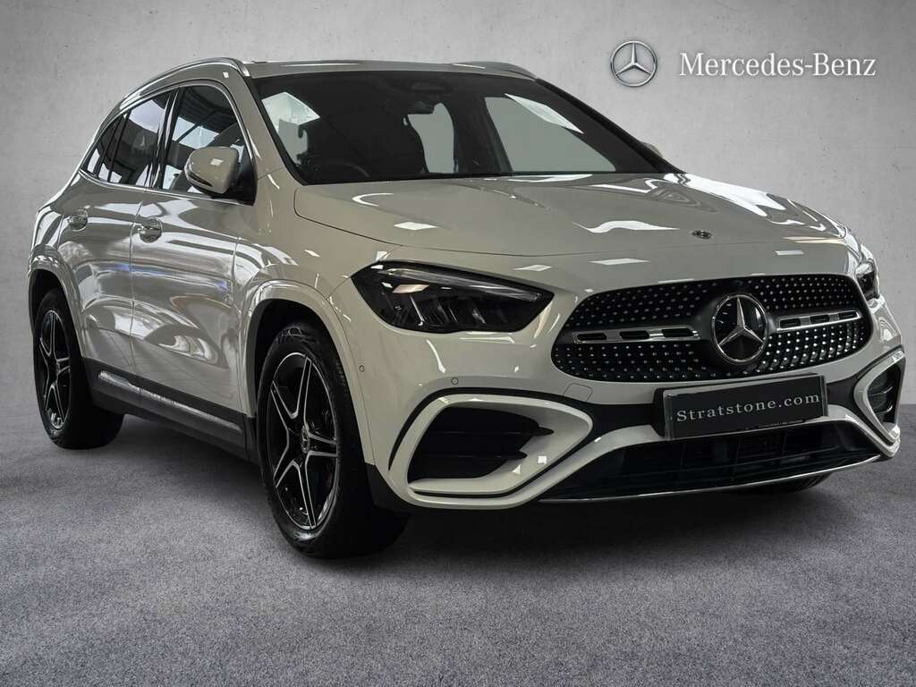 Mercedes-Benz GLA Class 200 Amg Line Executive 2025 White
