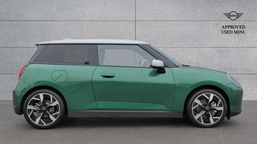 Mini Hatch 135Kw E Exclusive Level 2 41Kwh 2025 YK25ODZ Green #3