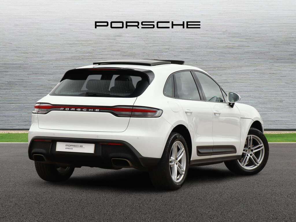 Porsche Macan 2.0T Suv Pdk 4Wd Euro 6 Ss 265 Ps EY24ZGO White #3