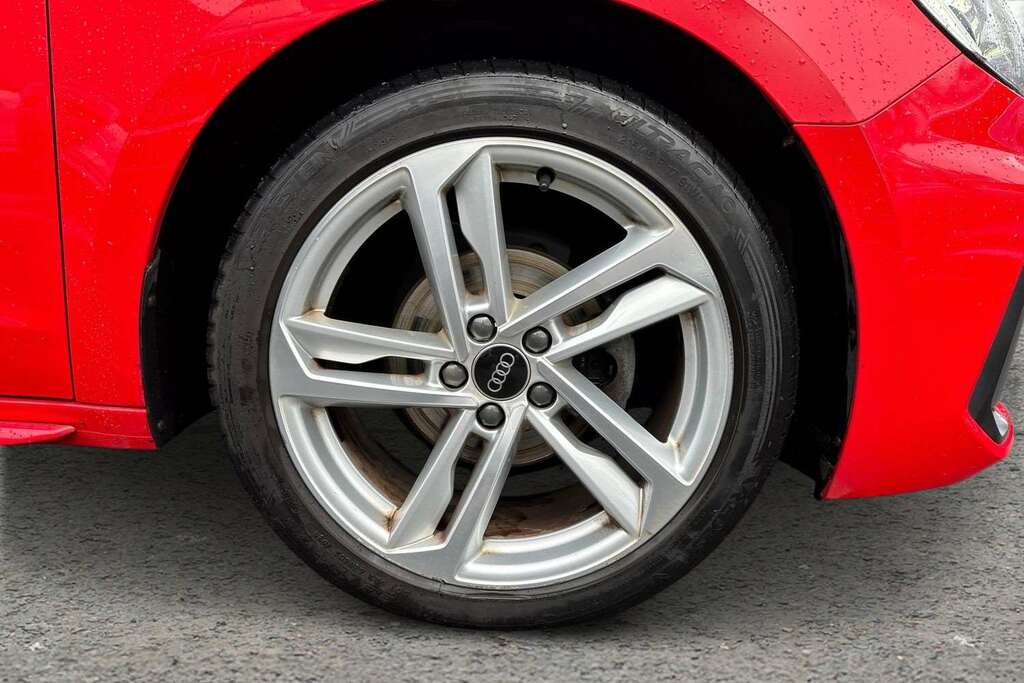 Audi A1 25 Tfsi S Line S Tronic 2022 MV72ZKL Red #5
