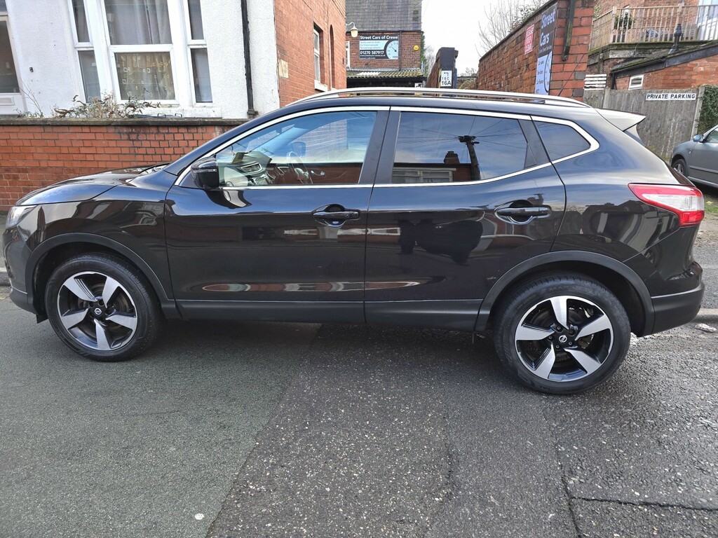 Nissan Qashqai Suv 1.5 Dci N-connecta 201717 DE17YBY Black #2