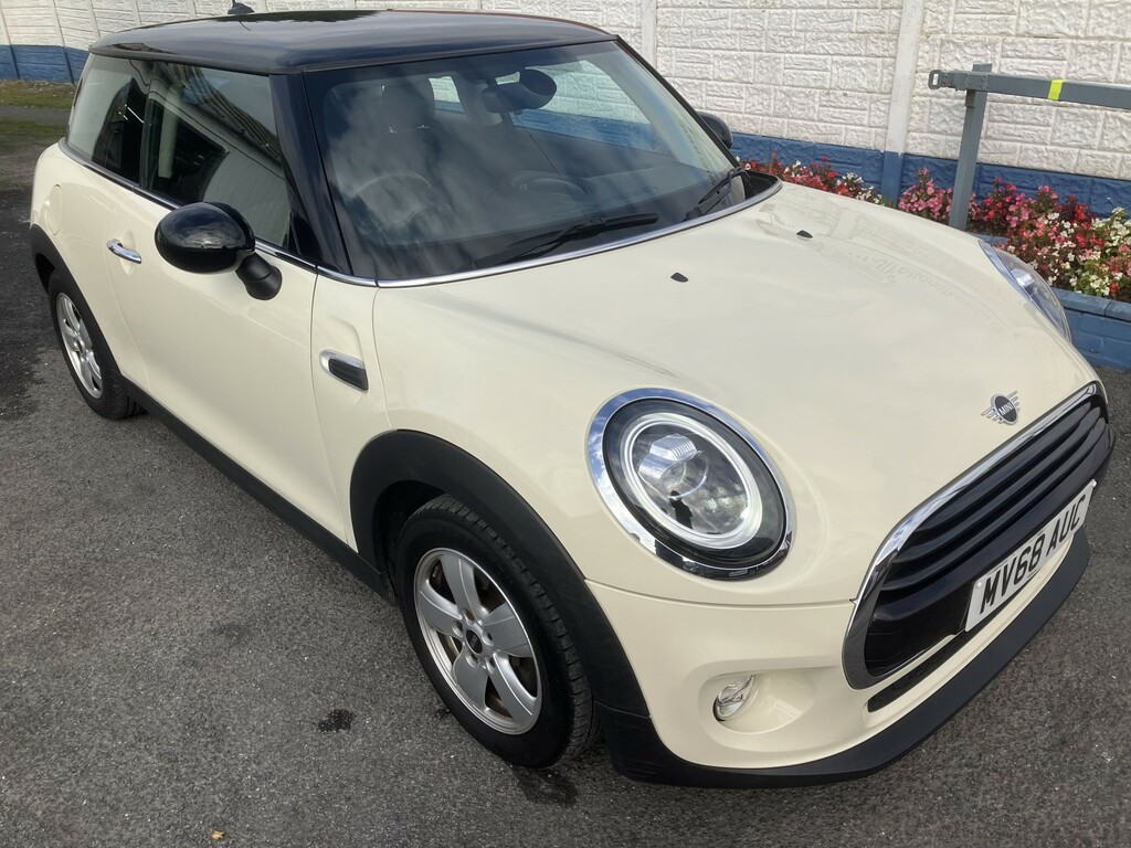 Mini Hatch Hatchback 1.5 Cooper 3-Door Hatch 201868 MV68AUC White #6