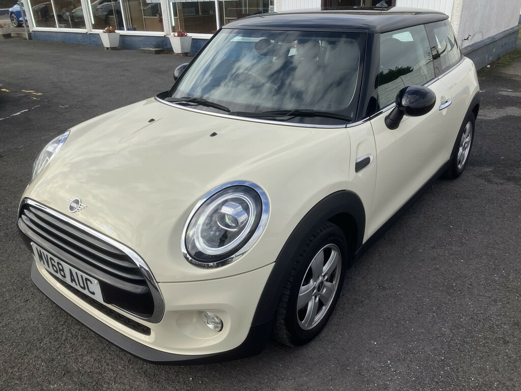Mini Hatch Hatchback 1.5 Cooper 3-Door Hatch 201868 MV68AUC White #5