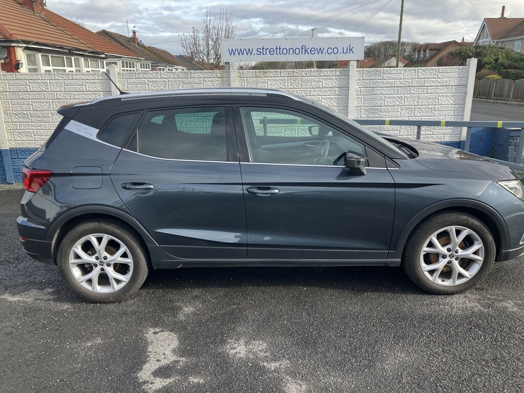 Seat Arona Suv 1.0 Tsi Fr 202171 Grey