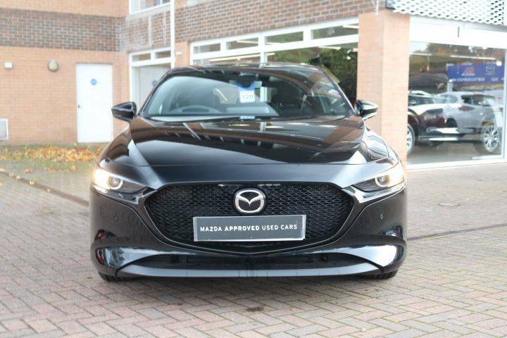 Mazda 3 Centre-line 2.5 E-skyactiv G 140 Mhev - 2025 SP75DHD Black #2